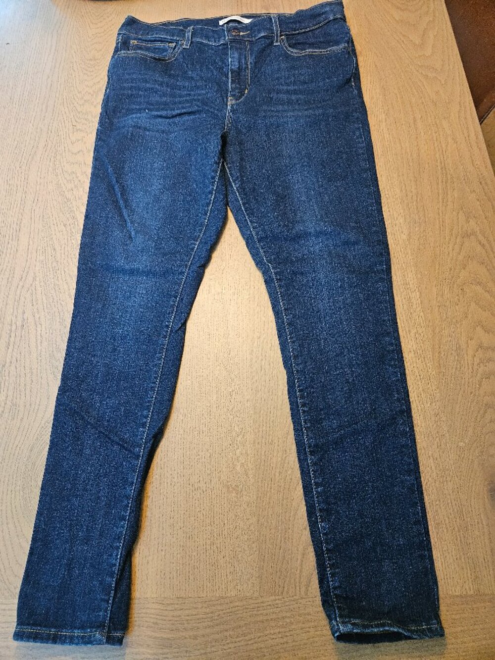 Levi's 720 High Rise Super Skinny Jeans Dark Wash Women's Size 33